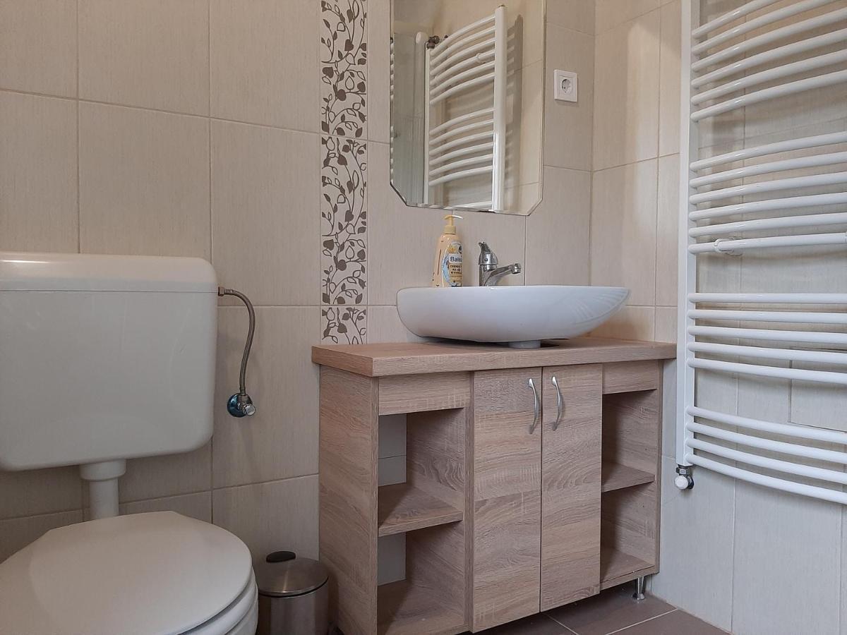 Egniss Apartman Богач Экстерьер фото